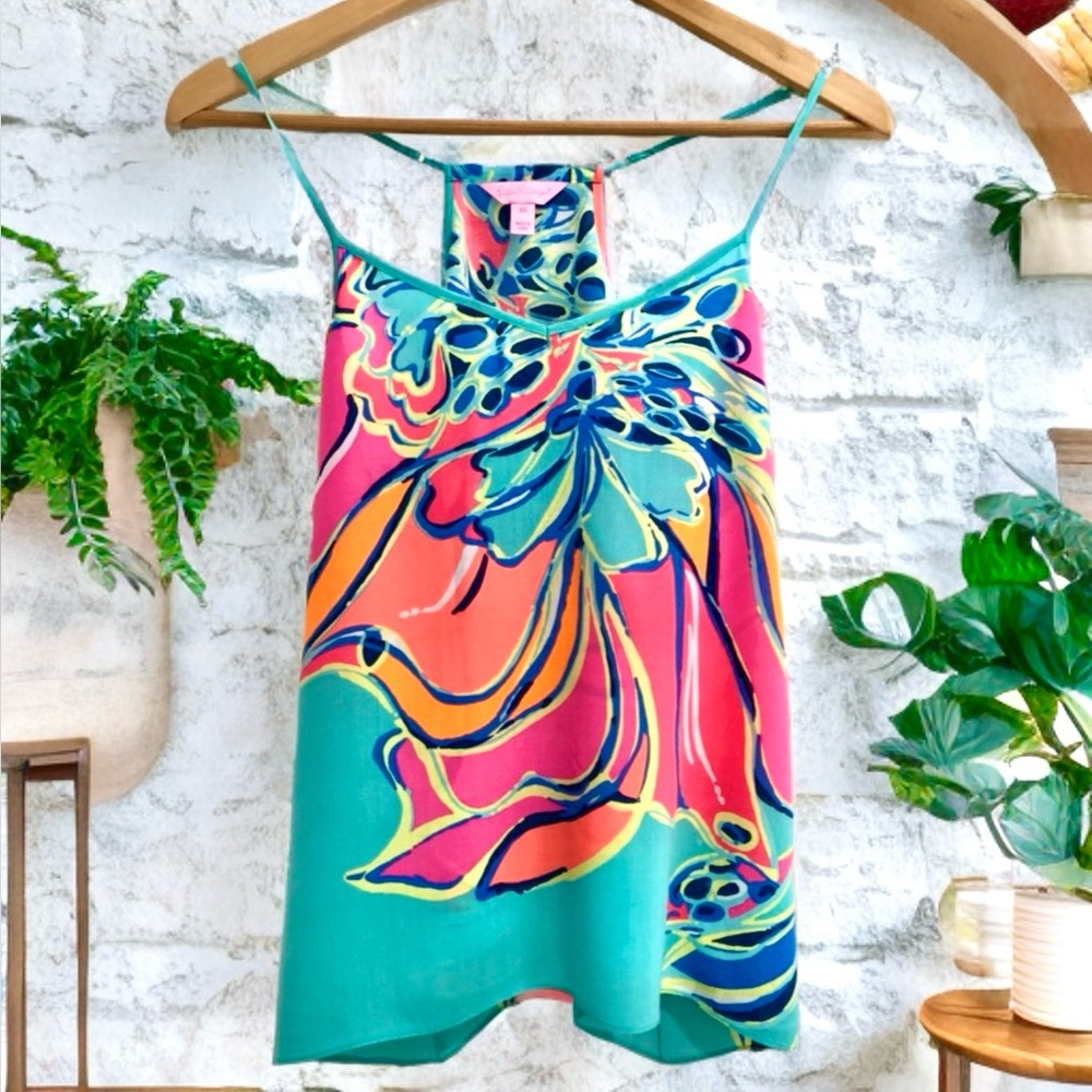 Lilly Pulitzer “Fleur” Top in Breezy Babe
Hard to find